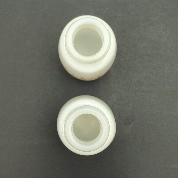 Gemco Westinghouse Butterfly Gold Salt & Pepper Shakers Gold on White Milk Glass - Picture 8 of 10